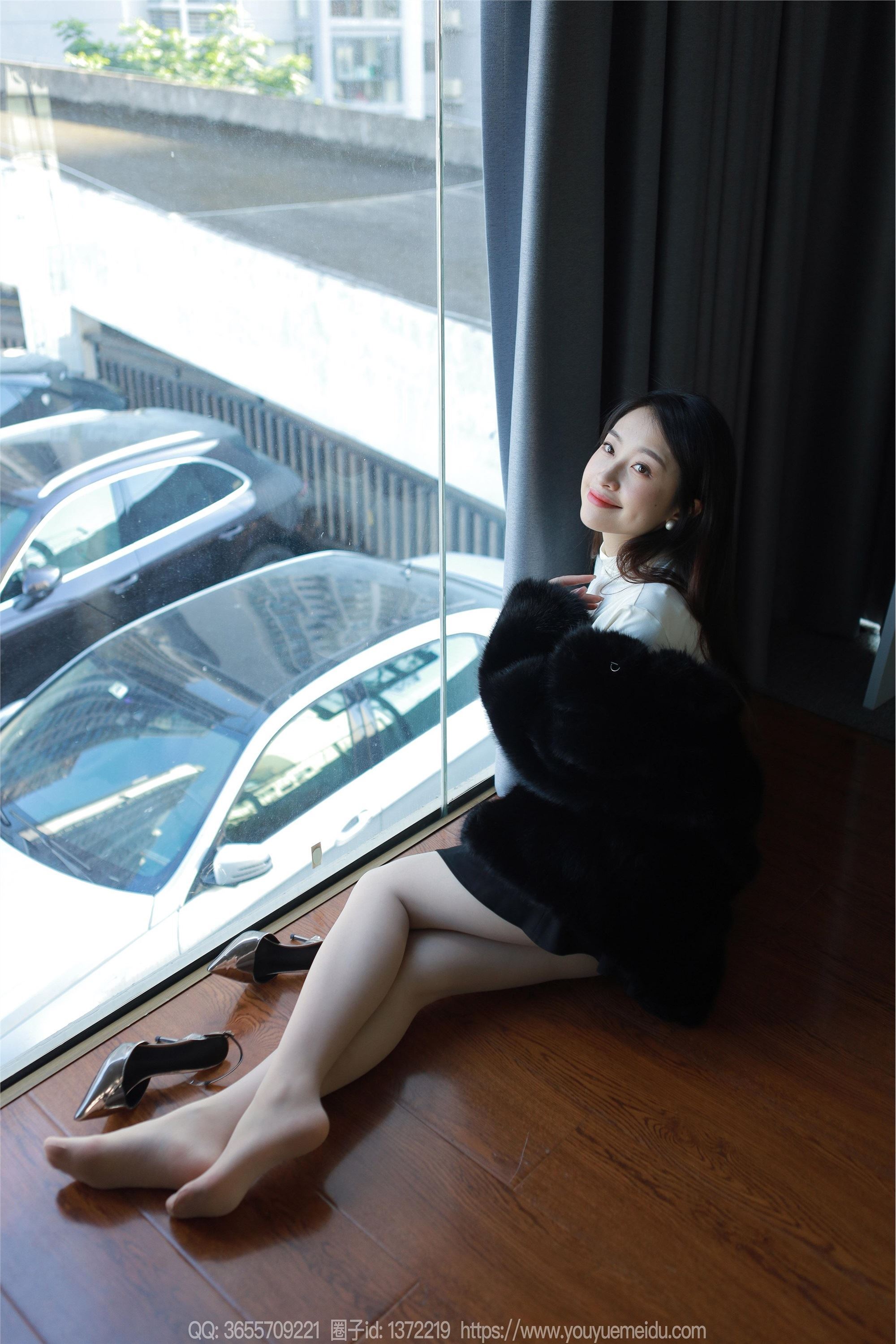 IESS异思趣向  2023.12.05 丝享家 1603 小婕《黑色大衣》